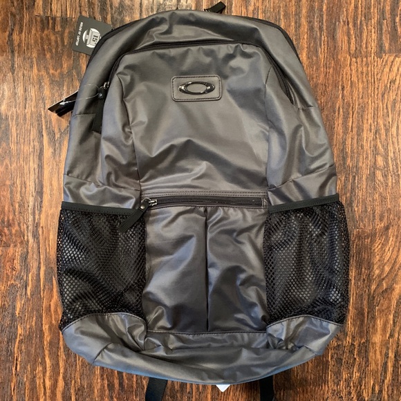 training backpack oakley